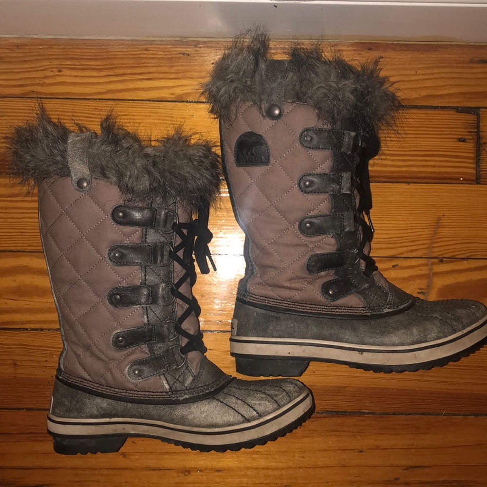 Sorel winter fur boots size 7